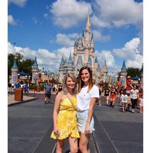 Meet your Posher, Catherine